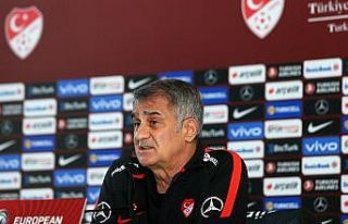 Şenol Güneş: "3 oyuncuyu kadroya dahil ettik"