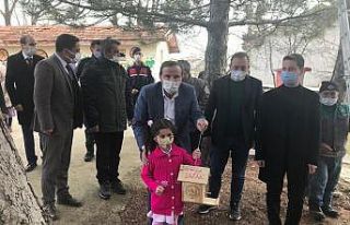 Sevdiğin köyünde kuş evleri