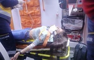Sevgilisiyle tartışan genç kız alt geçide atladı