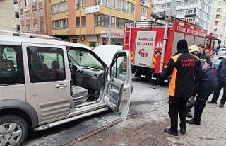 Seyir halindeki araç yandı