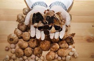 Şifa deposu siyah sarımsak tane ile satılıyor