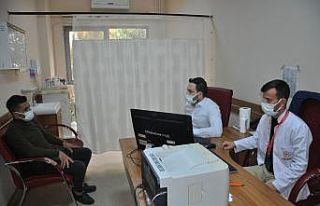 “Sigara içenler Covid-19’u daha ağır geçiriyor”