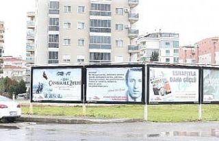 Şiir Çiğli sokaklarında