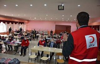 Sındırgı Kızılay’dan eğitime destek