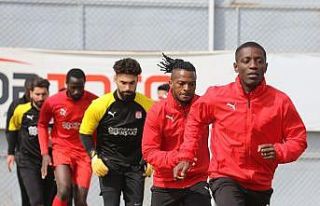 Sivasspor’da Karagümrük mesaisi sürüyor