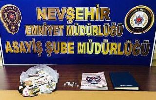 Sokağa çıkma kısıtlamasına kumar oynayan 13...