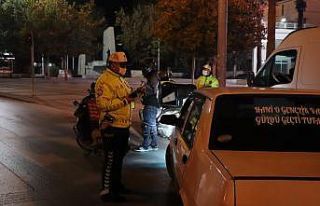 Sokağa çıkma kısıtlamasına uymayan 159 kişiye...