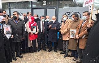 STK’lardan Van’da evlat nöbeti tutan annelere...