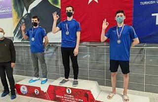 Su altından madalya yağdı