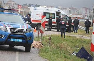 Su kanalına uçtular: 2 ölü