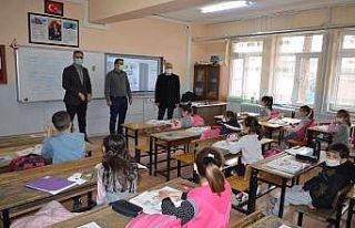 Şuhut’ta okullarda koronavirüs denetimi