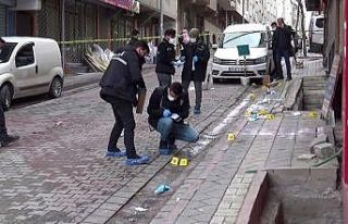 Sultangazi’de akrabalar arasında silahlı kavga...