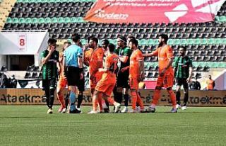 Süper Lig: Denizlispor: 0 - Başakşehir: 0 (İlk...