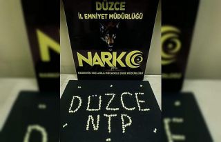 Şüphe üzerine durdurulan araçta uyuşturucu ve...