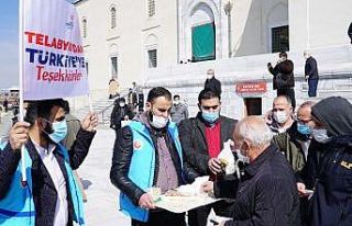 Suriyeli gençler, yardımlarından dolayı Türkiye...