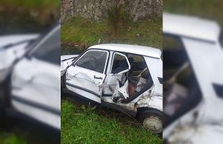 Susurluk’ta beton mikseri ile otomobil kaza yaptı