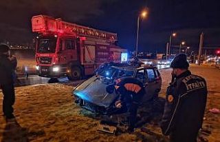 Takla atan otomobilden sağ çıktı