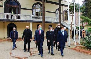 Tarihi Kılıçarslan binası geleneksel el sanatları...