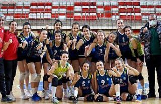 Tepebaşı’nın Sultanları galibiyetle başladı