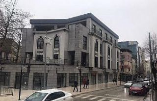 Ticaret merkezi ihalesi ileri bir tarihe ertelendi