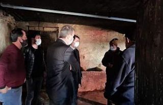 Tomarza Kaymakamı Cebeci ve Başkan Şahin 12 hayvanı...