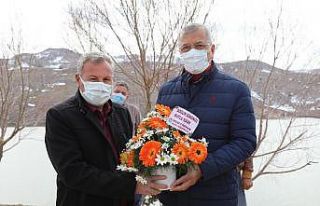 Torosların zirvesinde doğum günü sürprizi