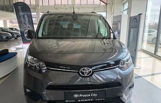 Toyota’nın yeni hafif ticarisi ‘Proace City’...