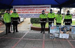 Trafik polislerinden şehitler için lokma hayrı