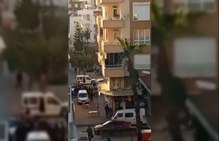 Transseksüel olduğu iddia edilen kişiye sokak ortasında...
