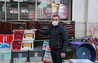 Tunceli’de esnaf, erken saatlerde kepenklerini açtı