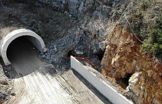 Tünel inşaatında binlerce yıllık mağara ortaya...