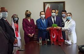 Turgutlu protokolüne Azerbaycan Türklerinden ‘Semeni’...