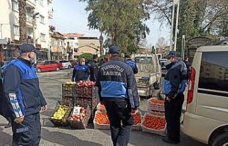 Turgutlu’da kurallara uymayan seyyar satıcılara...