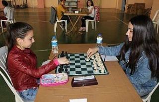 Türkiye’nin en büyük çevrimiçi satranç turnuvası...