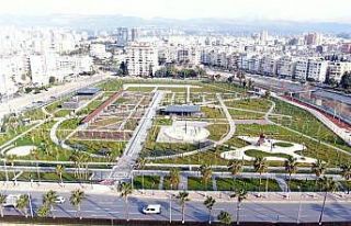 Türkiye’nin en büyüklerinden Mersin Millet Bahçesi...
