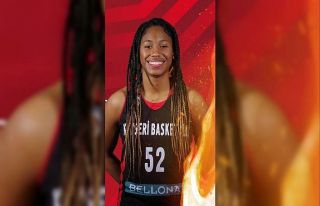 Tyasha Harris 7 asist ve 12 sayı ile oynadı