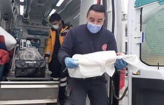 Uçak ambulans henüz adı konulmamış bebek için...