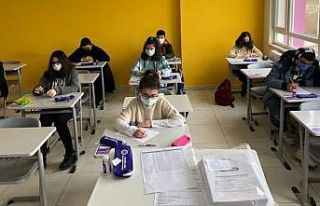 Uğur Okulları bursluluk sınavı yapıldı