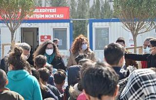 Üniversite öğrencilerinden depremzede çocuklara...