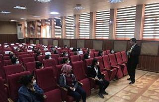 Üniversitede kariyer söyleşi