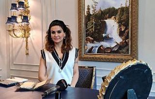 Ünlü tasarımcıdan kadınlar gününde girişimci...
