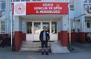 Üstün gayret sonrasında yılın personeli seçildi