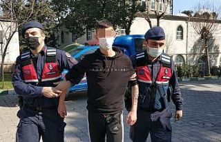 Uyuşturucu hapla yakalanan 17 yaşındaki genç gözaltına...
