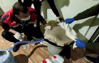 Uyuşturucu imalathanesine çevrilen lüks rezidansa...