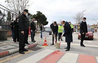 Vali Güner kırmızı çizgi ile trafikte yaya önceliğine...