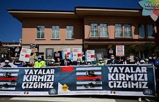 Vali Ustaoğlu kırmızı kategorideki Trabzon için...