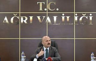 Vali Varol gazetecilerle bir araya geldi