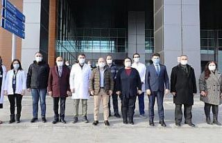 Vali Varol’dan sağlık çalışanlarına ziyaret