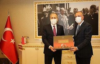 Vali Yerlikaya, Başkan İlgezdi’yi ziyaret etti