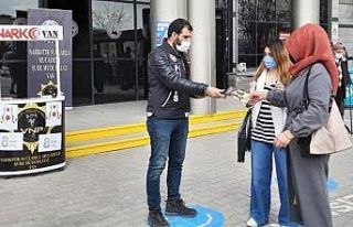 Van polisinden anne ve anne adaylarına bilgilendirme